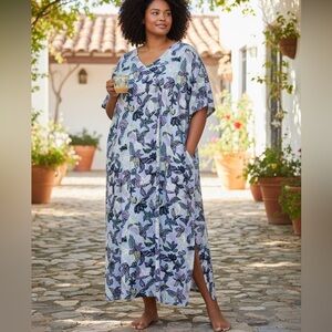 LOGO by Lori Goldstein beach to street caftan, size XL, pockets